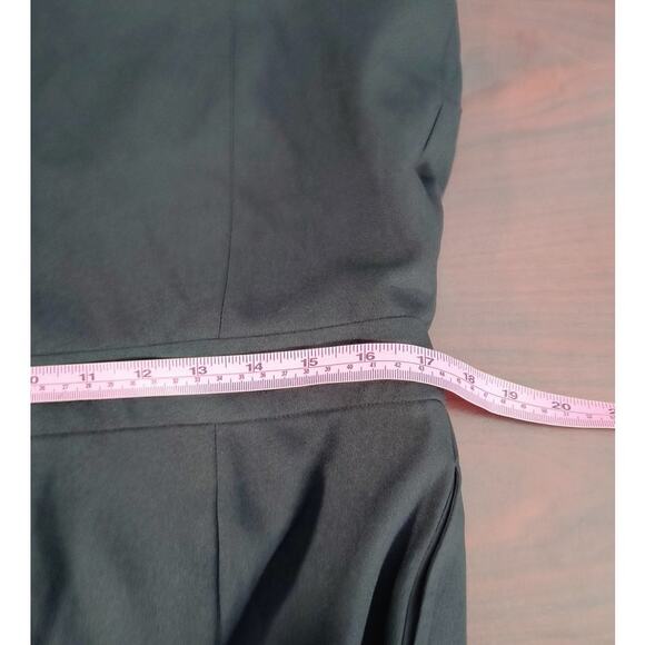 Banana Republic Jumpsuit Women's size 10 Black Ankle Length Sleeveless Pockets - Picture 11 of 16